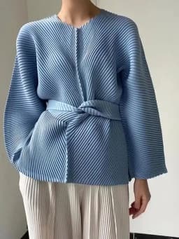 Miyake Pleated Long Sleeve Top V-Neck Belt Sweatshirts Korean Streetwear 2025 Autumn Winter Designer Loose Oversized Clothing
