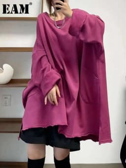 EAM Purple Big Pockets Casual Sweatshirt New Round Neck Long Sleeve Women Big Size Fashion Tide Autumn 2026 30A2867