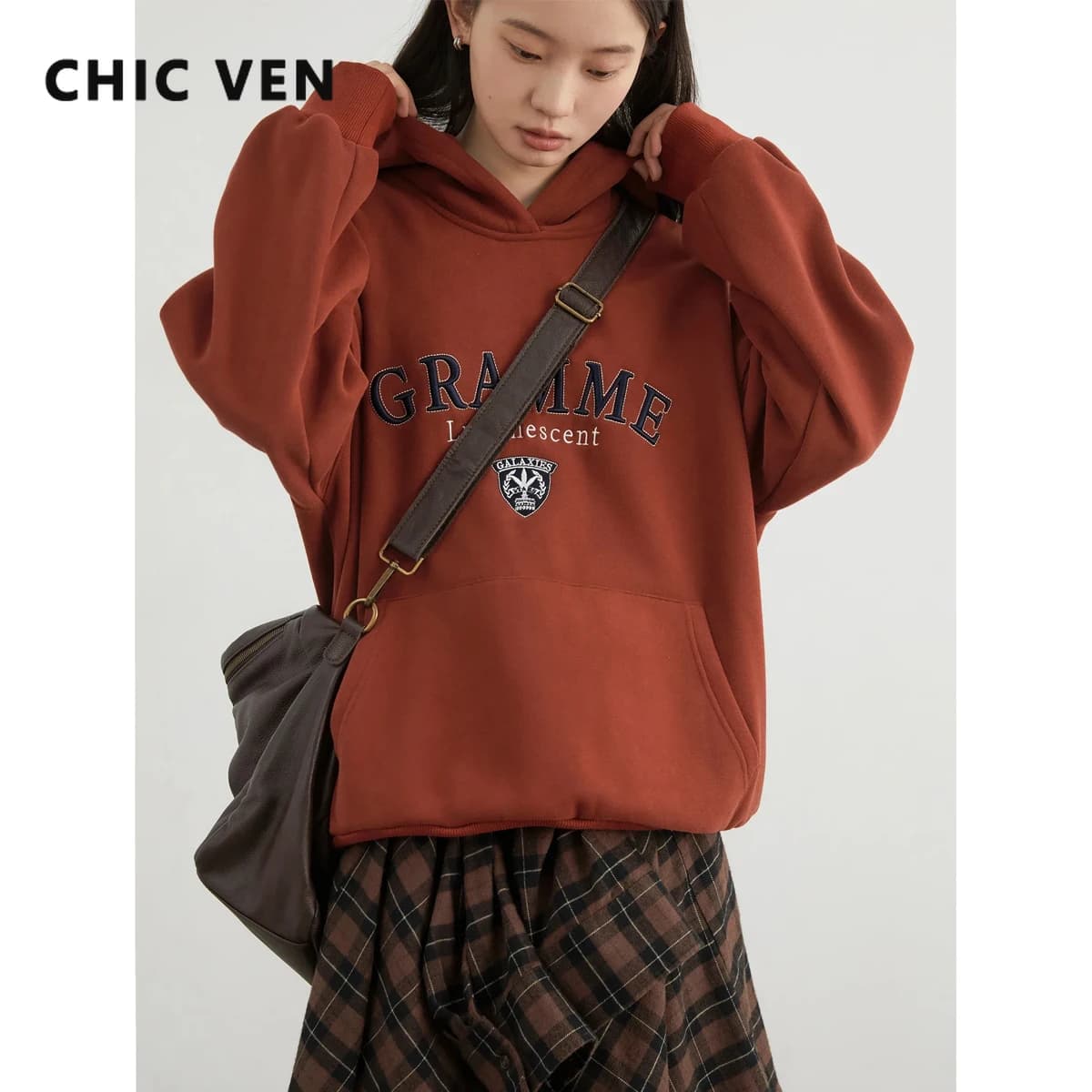 CHIC VEN Women Sweatshirts Loose Casual New Hooded Letter Embroidered Flush Hoodie Female Pullover Woman Top Autumn Winter 2024