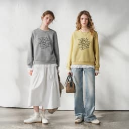 TOYOUTH Women's Floral Embroidered Lace Splicing Fake Two Piece Sweatshirt 2026 Autumn New Round Neck Loose Fit
