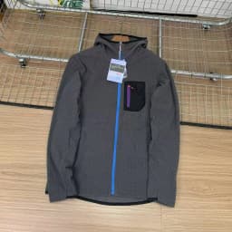 Outdoor Sports Quick Dry Fleece Fabric Hooded Jacket 2025 Autumn Winter Warm Unisex Polyester Fiber Long Sleeve Zipper Closure