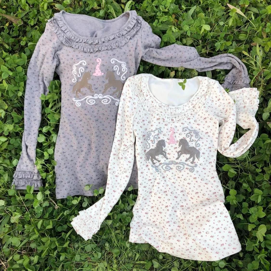 2000s Sweet Cute Ruffles O-neck Y2K Vintage Floral/Polka Dot Long Sleeve Top Retro Pony Graphic Slim-Fit Layering T-Shirt Japan