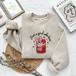 Just A Girl Who Loves Dr Pepper Crewneck Pullovers funny Soda Can Women Hoodies Fashion Casual Y2k Streetwear Holiday Hoody