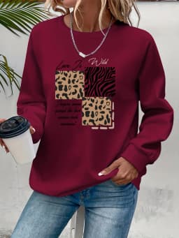 Women's Autumn and Winter Loose Casual Comfortable Merry Letter Pattern Printed Thick Long Sleeved Round Neck Hoodie Pullover