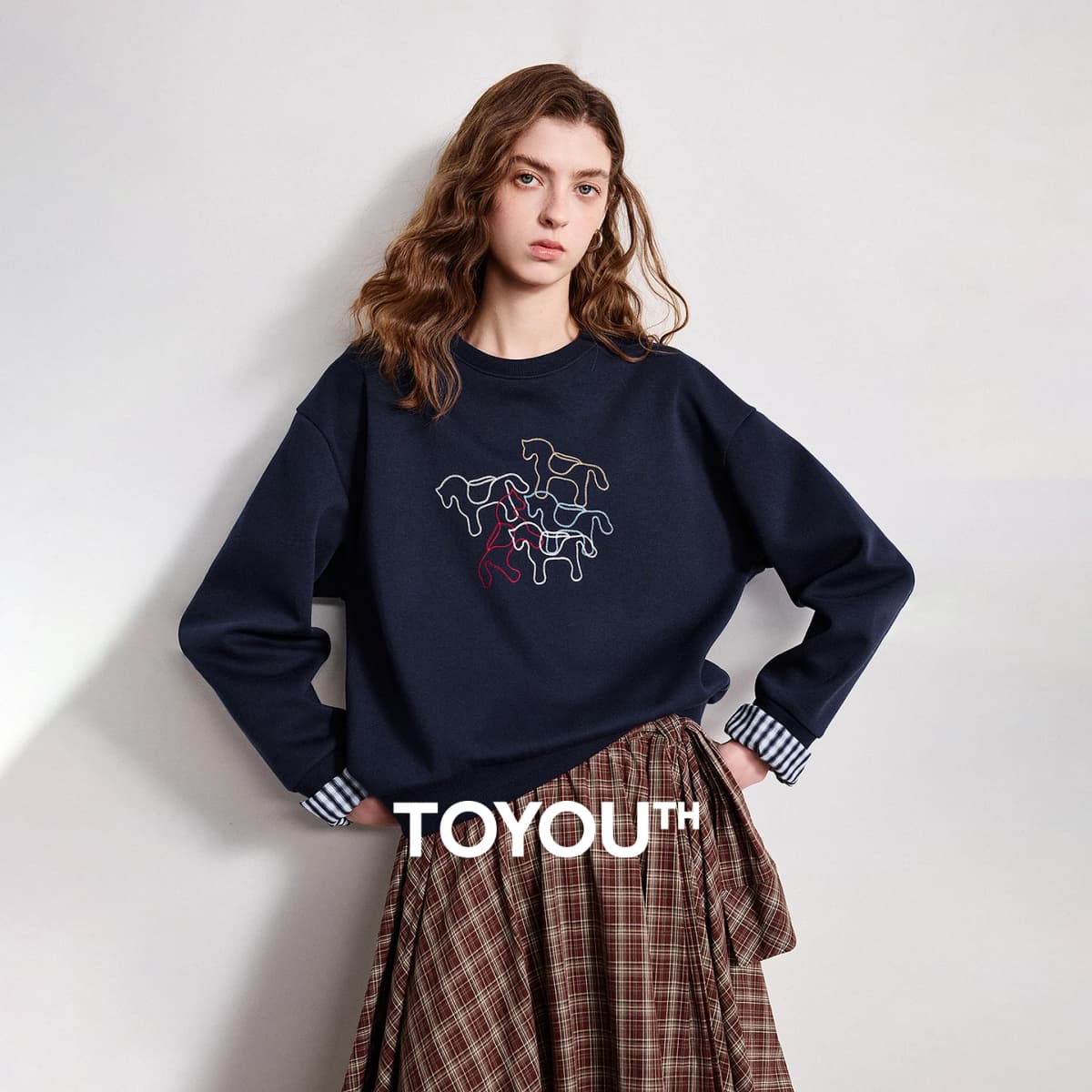 TOYOUTH Women's Pullover 2026 Spring New Crew Neck Plaid Patchwork Double-layered Pony Embroidery Loose Top