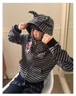 Japanese Kawaii Sweatshirt Long Seleeve Casual Women Subculture Hoodies Rivet Print Coat Cute Sweet Style Chic Women Clothing