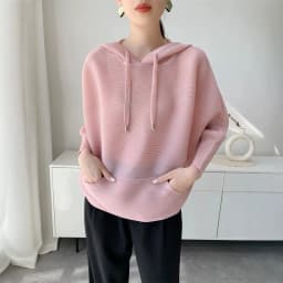 Miyake Style Pleated Fashionable and Versatile Casual, Lazy and Relaxed High-end Design Loose and Slim Hooded Top