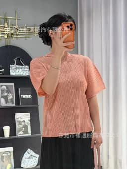 Miyake Pleated Top for Women 2026 Spring New Fashion Versatile Short-sleeved Fashion T-shirt for Women Folding Hooded Sweatshirt
