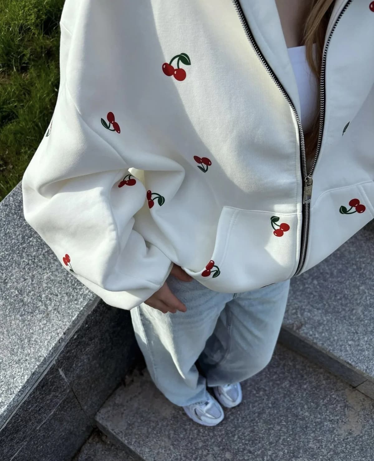 Women Y2K Sweet Cherry All‑Over Print Zip Up Hoodie Oversized Drop Shoulder Long Sleeve Hooded Jacket Casual Loose Streetwear