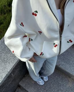 Women Y2K Sweet Cherry All‑Over Print Zip Up Hoodie Oversized Drop Shoulder Long Sleeve Hooded Jacket Casual Loose Streetwear