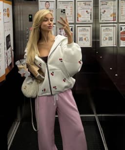 Women Y2K Sweet Cherry All‑Over Print Zip Up Hoodie Oversized Drop Shoulder Long Sleeve Hooded Jacket Casual Loose Streetwear