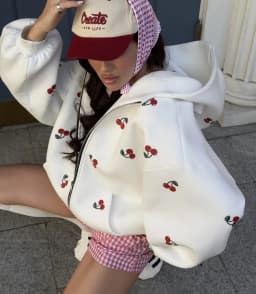 Women Y2K Sweet Cherry All‑Over Print Zip Up Hoodie Oversized Drop Shoulder Long Sleeve Hooded Jacket Casual Loose Streetwear