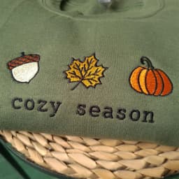 Cozy Season Fall Embroidered Sweatshirt Unisex Men Women Loose Thick Fleece Pullover Vintage Style Crewneck Casual Clothes