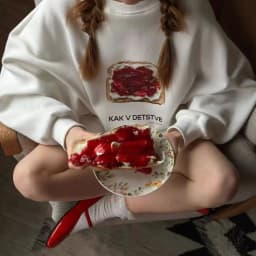 Red Toast Cartoon Print Loose Sweatshirt Women Pullover O Neck Long Sleeve Autumn 2025 Oversized Hoodies Streetwear Russian Tops