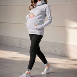 Long Sleeve Pullover Hoodie Loose Fit Casual Women Hoodie with Regular Length European and American Style Spring Sweatshirt