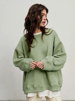 Loose Fit Pullover Hoodie Mid Length Streetwear with No Closure Regular Sleeve Regular Thickness Long Sleeve Women Sweatshirts