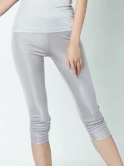 SuyaDream Women Leggings Knitted Natural SilK 3/4 length Slim Pants Anti emptied Bottoms Black Khkai