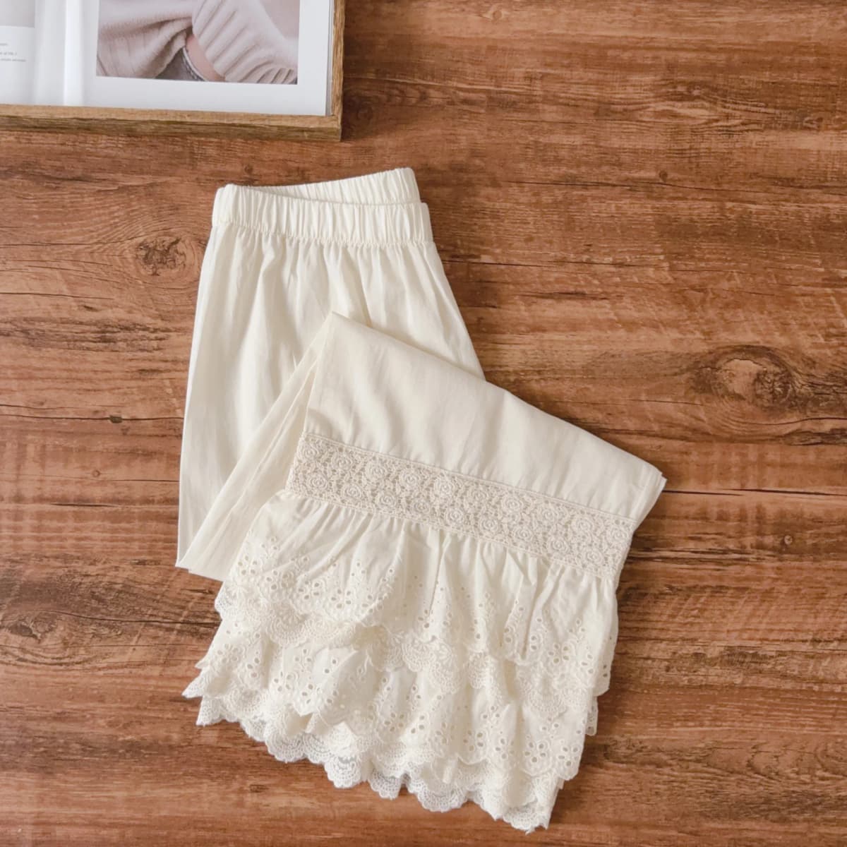 Lightweight Elastic Waist Splicing Lace Trim Loose Versatile Bottoms High Waist Breathable Ladies Pants Spring Season China Made