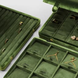 Yinbeini Velvet Jewelry Storage Case Ring Earring Pendant Display Organizer Large Space Packing Box for Collection XB006