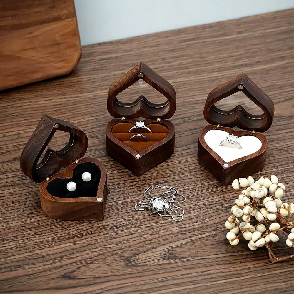 1PC 2025 Heart Shape Walnut Wooden Box Jewelry Box Display Box Engagement Wedding Couples Ring Storage Holder Gifts Case