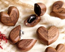 Free Engraving of Name Heart-shaped Wood Proposal Ring Box Jewellery Gift Wedding Valentine Jewelry Storage Organizer Ring Box