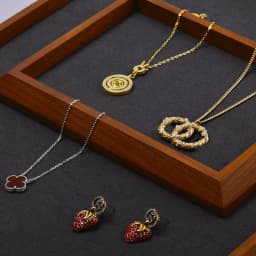 Oirlv Luxury Wooden Bracelet Organizer Tray Wooden Jewelry Display Trays Classical Ring Bracelet Necklace Watch Jewelry Holder