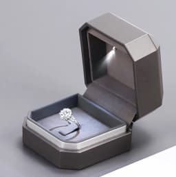 Wholesale LED Ring Box Jewelry Box for Wedding Engagement Proposal Ring Box Necklace Pendant Gift Box with Light Storage Case 
