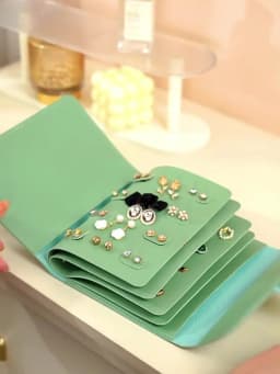 Creative Book Shape PU Leather Earrings Storage Bag Earrings Studs Eadrops Organizer Portable Jwelry Storage Bag Large Capacity