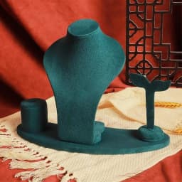 4Pcs/Set Mannequin Bust Jewelry Display Stand Luxury Necklace Ring Earrings Decorative Rack for Stores Use
