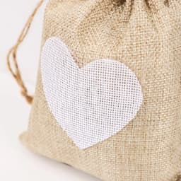 50Pcs/Lot 8x10 10x14 13x18cm Heart Shape Jute Gift Bags Cotton Linen Small Jewelry Pouches Burlap Drawstring Packaging Gift Bags
