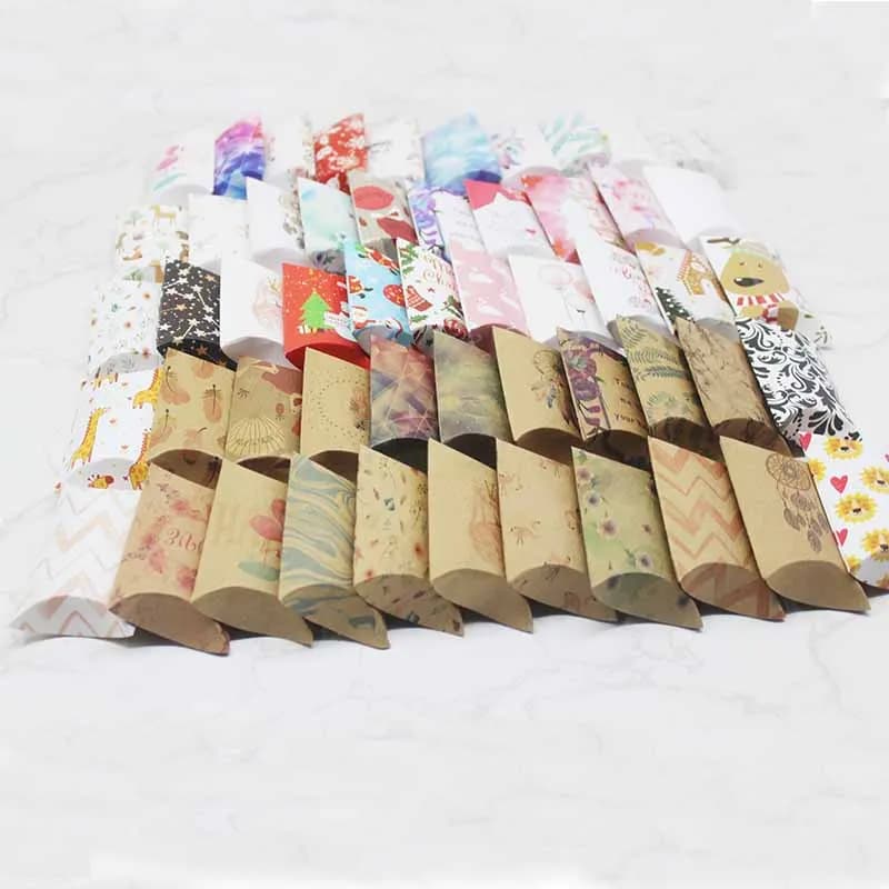 12/50pcs Beautiful Flower Pattern Pillow Shape Paper & Kraft Wedding Candy & Birthday Gift Storage Box Size 20X55X80mm