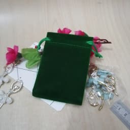 100pcs/Lot Multicolor Velvet Bags Jewellery Pouches 5x7 7x9 9x12 cm Drawstring Gifts Bags Christmas Wedding Gifts Packaging Bags