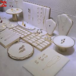 Jewelry Store Window Jewelry Display Case Fashion White Flannelette Head Jewelry Display Rack Ring Necklace Display Rack