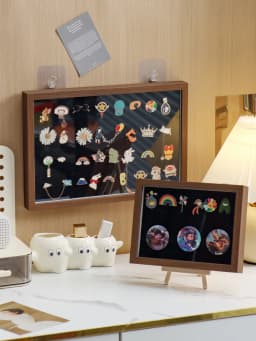 Metal Badge Display Stand Felting Barrette Pin Award Medal Chest Pin Dustproof Storage Box Vintage Style Natural Texture