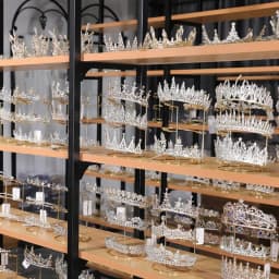 Bride Headbands Display Stand Princess Crown Organizer Bridal Tiara Crown Holder Rack for Bride Hair Accessories Storage