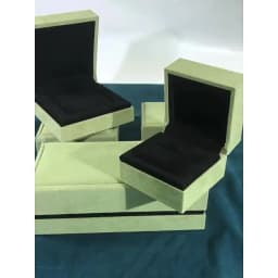 Customization Logo Fashionable Grass Green Faux Fur Clover Jewelry Case Jewelry Packaging Box for Necklace Bracelet Earring Gift