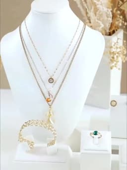 White Leather Ring Earrings Holder Jewelry Store Counter Display Showcase Pendant Necklace Chain Presenting Bust Stand Organizer