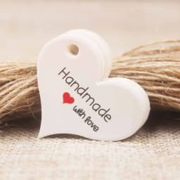 200pcs New Design Kraft/White Handmade Tag, Paper vintage Red Heart Handmade Gift Tag Products Swing Handmade with Love Hang Tag