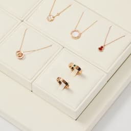WoodTen Beige Jewelry Display Stand Microfiber Retail Jewelry Stand for Earring Necklace Watch Ring Counter Jewelry Display Prop