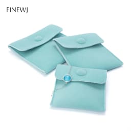 Luxury Velvet Gift Jewelry Pouch for Ring Necklace Earring Bracelet Packaging Wholesale Envelope Storage Bag with Snap Organizer