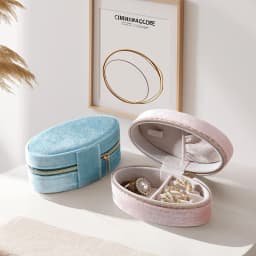 Retro Oval Velvet Mini Portable Jewelry Box For Rings Earrings Bracelets Necklaces
