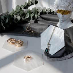 White Acrylic blocks Jewelry Stand Jewellery Holder display Organizer for Bracelet Necklace Ring earring cosmetics perfume tray