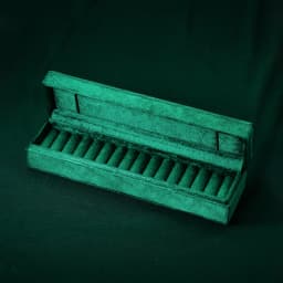 TAIMY Green Velvet Jewelry Box Travel Rings necklaces Storage Box With Lid Custom Logo Jewelry Case Jewelry Organizer Display