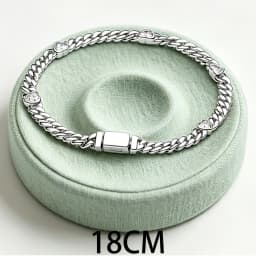 2026 New 925 Silver Women's Heart to Heart Star Weaving Classic Cuban Logo Bracelet Display Tool DIY Exquisite Charm Jewelry