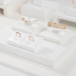 White Leather Pendant Necklace Chain Jewellery Display Bust Mannequin Stand Holder Rack Bracelet Earrings Ring Counter Organizer