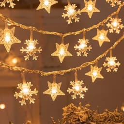 LED Snowflake Light Garland Stars Fairy Light Battery-operated Xmas Tree Elk Decorativa Garland Party Wedding New Year's Decor
