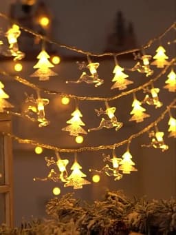 LED Snowflake Light Garland Stars Fairy Light Battery-operated Xmas Tree Elk Decorativa Garland Party Wedding New Year's Decor
