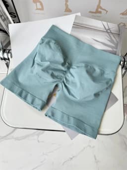 Summer Women Scrunch Bum Gym Shorts With Low Waist Yoga Shorts Seamless Scrunch Workout Running Butt Lifting Shorts