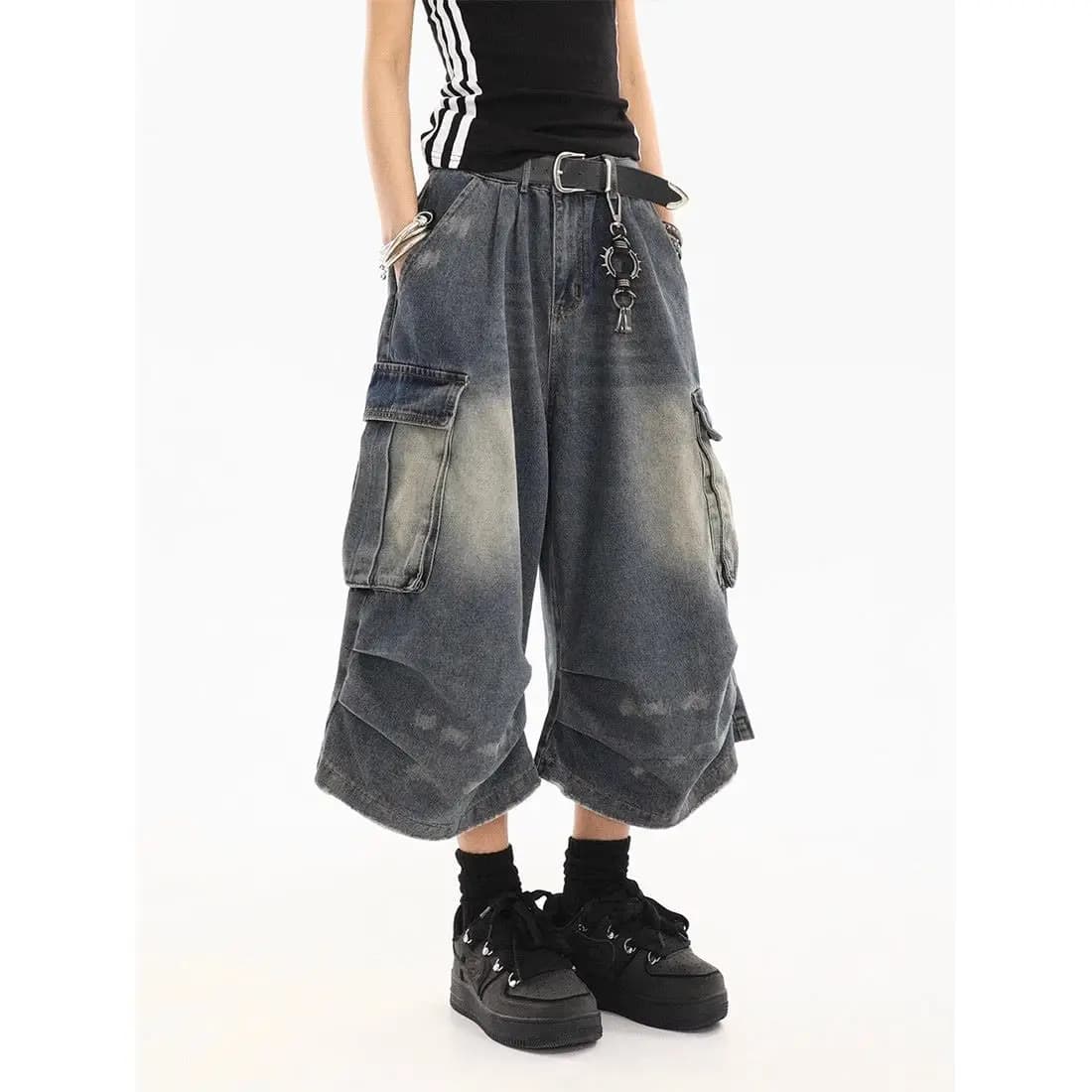 American Style Women Vintage Washed Workwear Denim Shorts Multiple Pockets Pleated Design Loose Drapey Seven-Foot Pants