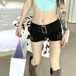 Black Sexy Hot Girl Low-Waisted Jean Shorts Woman American Retro Elastic Slim Ultrashort Jeans Gothic Y2K Rivet Denim Shorts